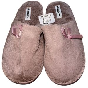 Starbow Fluffy House Slippers in Blush 7/8 NEW